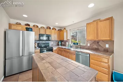 7827 Creekfront Drive, Fountain, CO 80817 - Photo 13