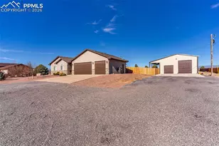 915 N Matt Dr, Pueblo, CO 81007 - Photo 5