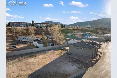 2025 Lone Willow View, Colorado Springs, CO 80904 - Photo 3