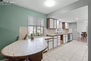 2 Bellflower Ct, Colorado Springs, CO 81001 - Photo 11