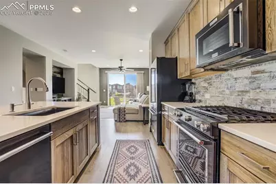 1325 Sunshine Valley Way, Colorado Springs, CO 80921 - Photo 3