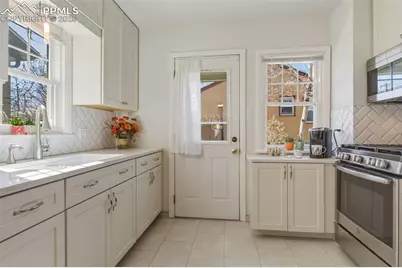 1425 E Kiowa Street, Colorado Springs, CO 80909 - Photo 3