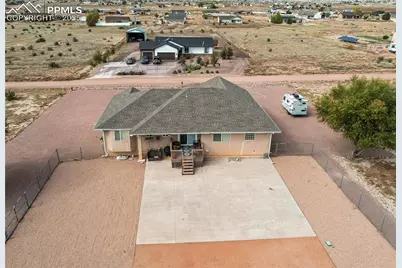 1352 N Blue Lake Lane, Pueblo, CO 81007 - Photo 11