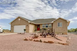 1352 N Blue Lake Ln, Pueblo, CO 81007 - Photo 21