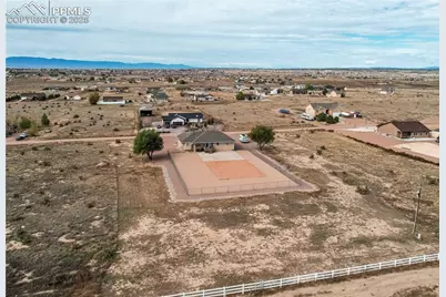 1352 N Blue Lake Lane, Pueblo, CO 81007 - Photo 13