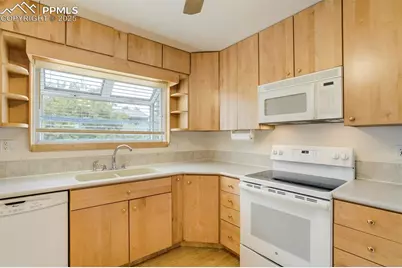 6675 Lange Circle, Colorado Springs, CO 80918 - Photo 7