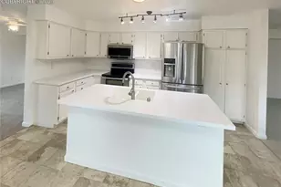 217 Corliss St, Colorado Springs, CO 80911 - Photo 9