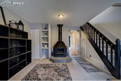 2012 Erin Loop, Colorado Springs, CO 80918 - Photo 5