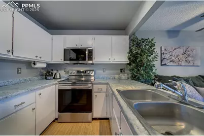 2012 Erin Loop, Colorado Springs, CO 80918 - Photo 23