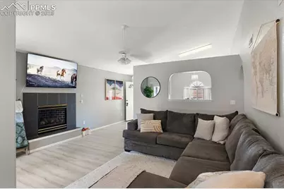 814 Edna Lane, Pueblo, CO 81005 - Photo 7