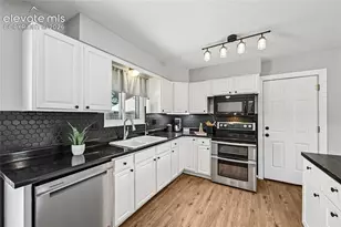 1346 Commanchero Dr, Colorado Springs, CO 80915 - Photo 5