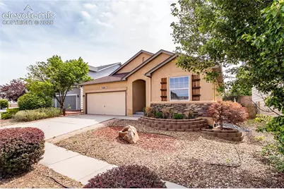 7206 Grand Prairie Drive, Colorado Springs, CO 80923 - Photo 3