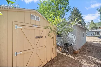 819 Cheyenne Boulevard, Colorado Springs, CO 80905 - Photo 37