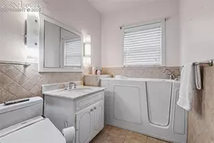 1911 N Nevada Ave, Colorado Springs, CO 80907 - Photo 17