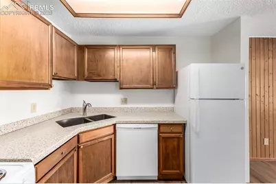 6393 Village Lane, Colorado Springs, CO 80918 - Photo 9