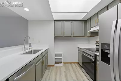 6430 Jonathan Court, Colorado Springs, CO 80918 - Photo 7