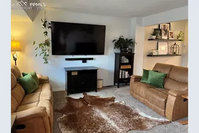 906 London Green Way, Colorado Springs, CO 80906 - Photo 3