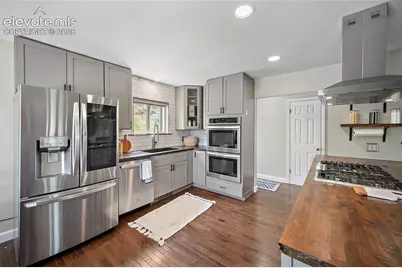 208 Oak Place, Manitou Springs, CO 80829 - Photo 11