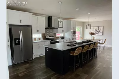 812 Iowa Avenue, Colorado Springs, CO 80909 - Photo 3