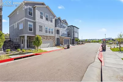 4674 Peak Crest View, Colorado Springs, CO 80918 - Photo 3