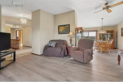 5225 Sapphire Drive, Colorado Springs, CO 80918 - Photo 11