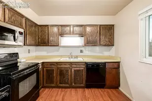 4627 Sprucewood Dr, Colorado Springs, CO 80918 - Photo 15