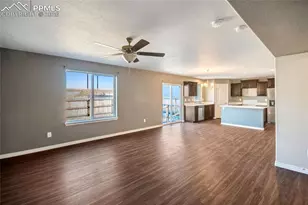 6727 Skuna Dr, Colorado Springs, CO 80925 - Photo 15