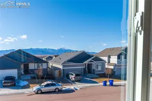 6727 Skuna Dr, Colorado Springs, CO 80925 - Photo 11