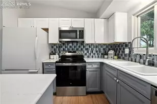 1138 Tulip Pl, Colorado Springs, CO 80907 - Photo 5