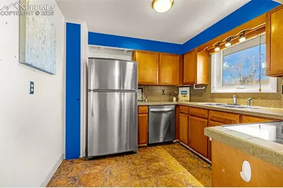 10 S Roosevelt Street, Colorado Springs, CO 80910 - Photo 9