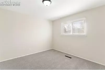 1728 N Chestnut Street, Colorado Springs, CO 80907 - Photo 21