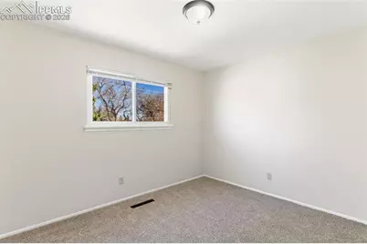 1728 N Chestnut Street, Colorado Springs, CO 80907 - Photo 15