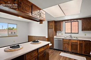 208 Starlite Dr, Pueblo, CO 81005 - Photo 9