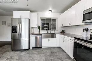 1005 Evergreen Dr, Colorado Springs, CO 80911 - Photo 15