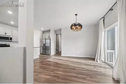 5185 Roundhouse Drive, Colorado Springs, CO 80925 - Photo 7