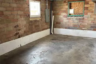 325 W Pitkin Ave, Pueblo, CO 81004 - Photo 13