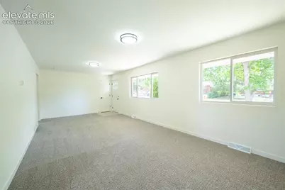 518 Yellowstone Road, Colorado Springs, CO 80910 - Photo 3