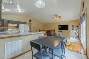 37 Silbani Ln, Florissant, CO 80816 - Photo 15