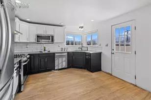 1211 Cumberland St, Colorado Springs, CO 80907 - Photo 3