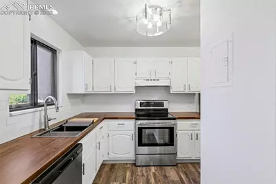 2973 Mesa Road #A, Colorado Springs, CO 80904 - Photo 19