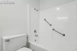 2973 Mesa Rd, Colorado Springs, CO 80904 - Photo 27