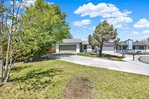 610 E San Gabriel Pl, Colorado Springs, CO 80906 - Photo 29