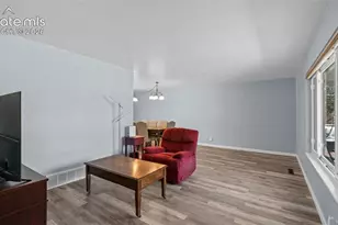 1112 Auburn Dr, Colorado Springs, CO 80909 - Photo 7