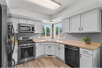 4072 Happy Jack Drive, Colorado Springs, CO 80922 - Photo 11