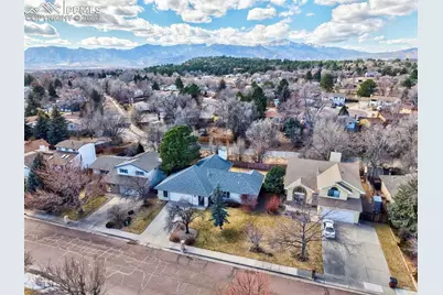 2030 Heatherdale Drive, Colorado Springs, CO 80915 - Photo 3