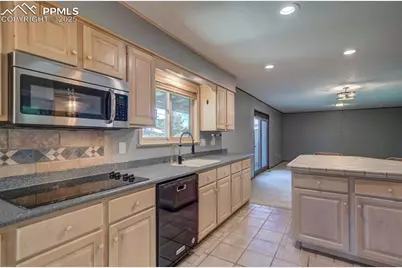 56 Sierra Drive, La Junta, CO 81050 - Photo 9