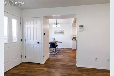 2370 Lexington Village Lane, Colorado Springs, CO 80916 - Photo 9