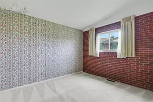 538 Lakewood Cir, Colorado Springs, CO 80910 - Photo 21