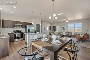 995 E Kirkwood Dr, Pueblo, CO 81007 - Photo 9