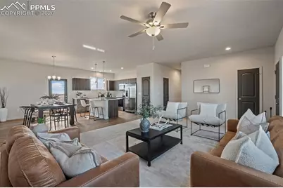 995 E Kirkwood Drive, Pueblo, CO 81007 - Photo 7